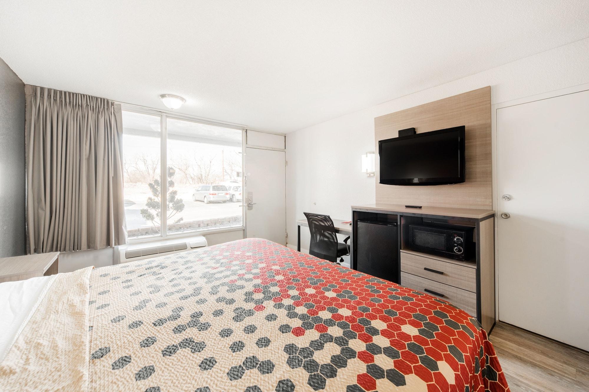 Econo Lodge Inn & Suites Near Bricktown Оклахома-Сити Экстерьер фото