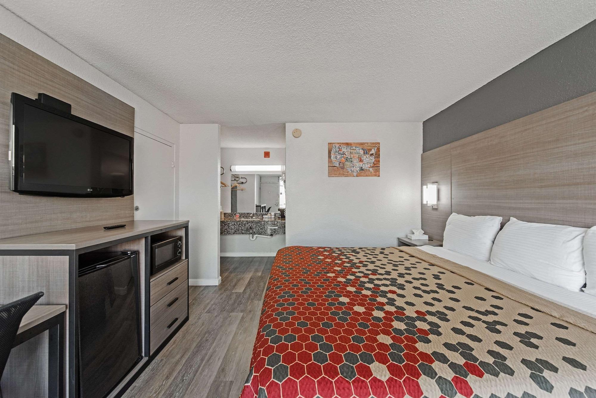 Econo Lodge Inn & Suites Near Bricktown Оклахома-Сити Экстерьер фото